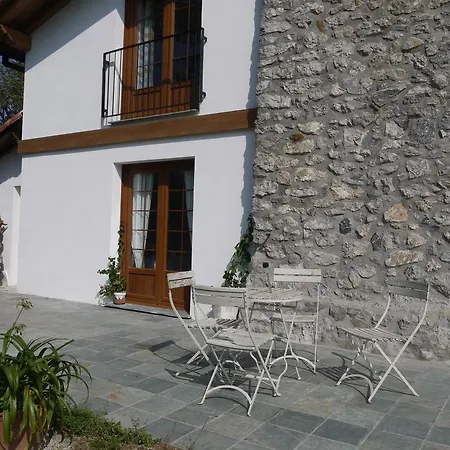 Erlete Goikoa -estamos En El Camino De Santiago -we Are On The Camino De Santiago *