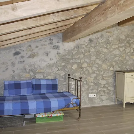 Erlete Goikoa -estamos En El Camino De Santiago -we Are On The Camino De Santiago Casa de Campo