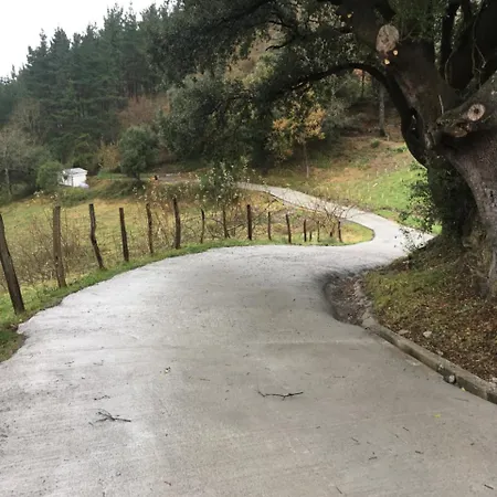 Erlete Goikoa -estamos En El Camino De Santiago -we Are On The Camino De Santiago