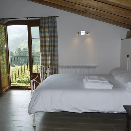 Erlete Goikoa -estamos En El Camino De Santiago -we Are On The Camino De Santiago